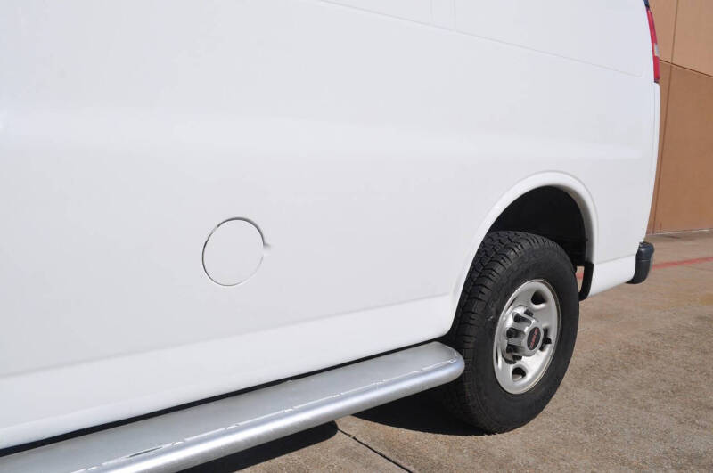 2017 GMC Savana 2500