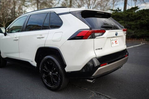 2022 Toyota RAV4 Hybrid SE