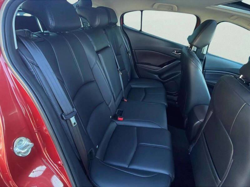 2018 Mazda MAZDA3 Touring