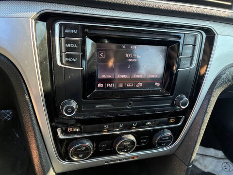 2016 Volkswagen Passat 1.8T S