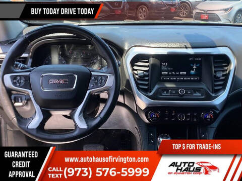 2017 GMC Acadia SLE-2