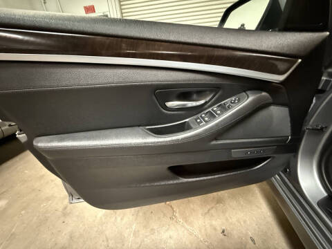 2014 BMW 5 Series 528i