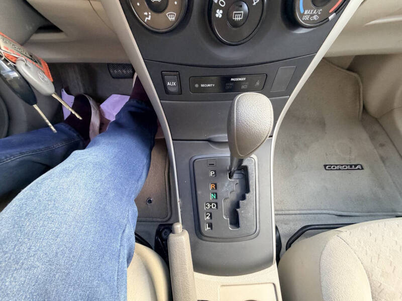 2009 Toyota Corolla LE