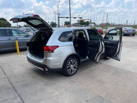 2018 Mitsubishi Outlander SE