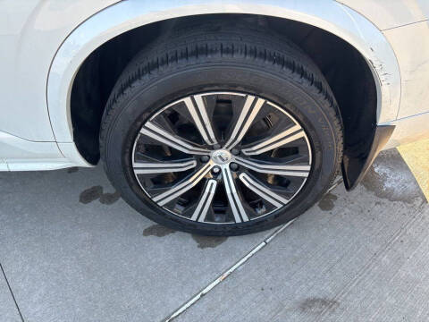 2023 Volvo XC90 B5 Core