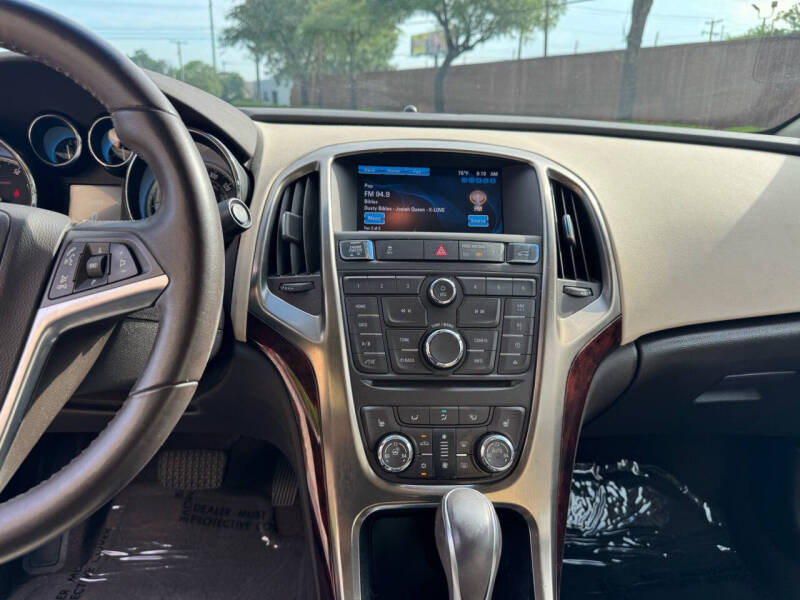 2012 Buick Verano Leather Group