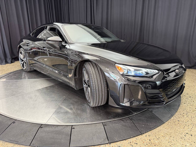 2023 Audi e-tron GT quattro Premium Plus