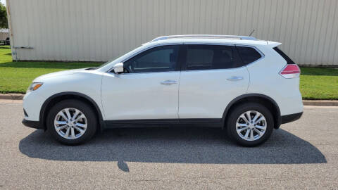 2015 Nissan Rogue for sale at TNK Autos in Inman KS