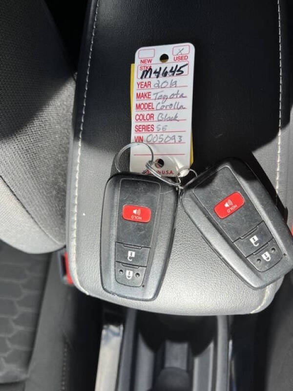 2019 Toyota Corolla Hatchback SE