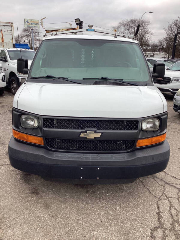 2015 Chevrolet Express Cargo Work Van photo 18