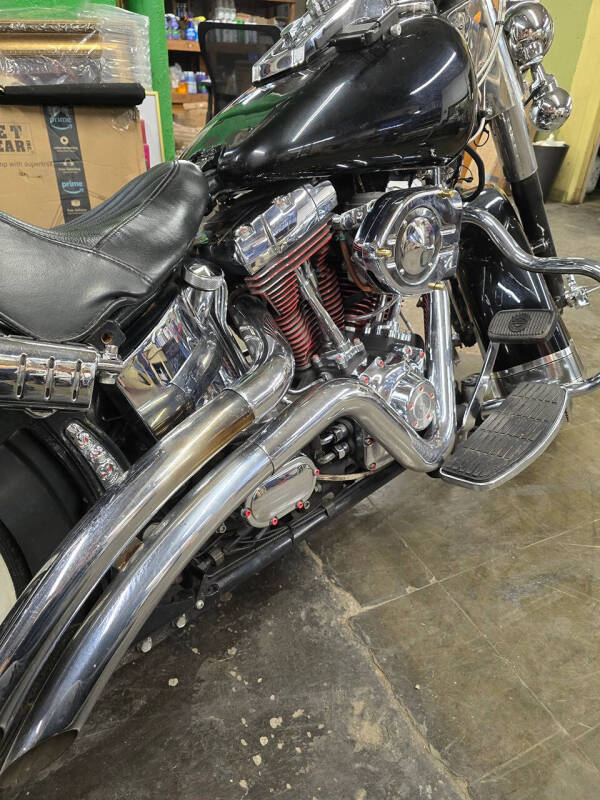 2004 Harley-Davidson Softail Custom