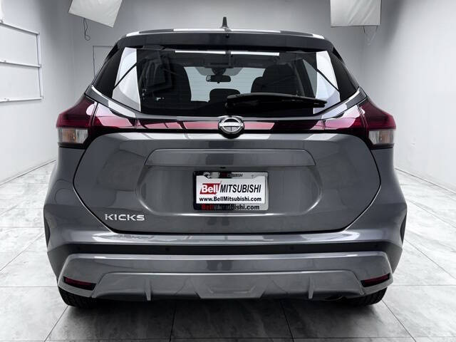2024 Nissan Kicks S
