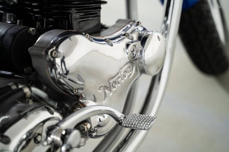 1975 Norton Commando 850