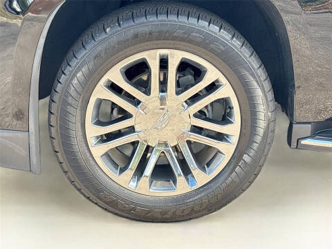 2018 Cadillac Escalade Standard