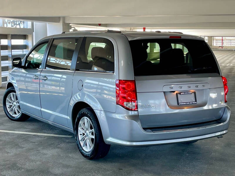 2019 Dodge Grand Caravan SXT photo 9