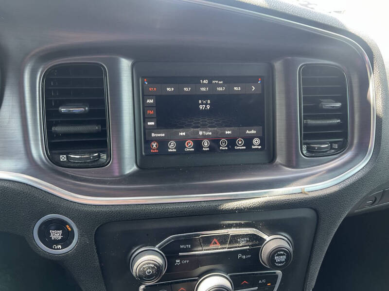 2018 Dodge Charger SXT