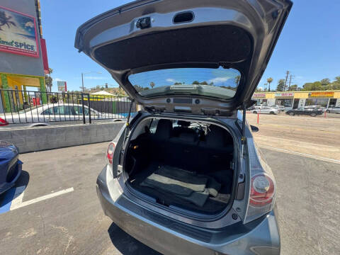 2012 Toyota Prius c