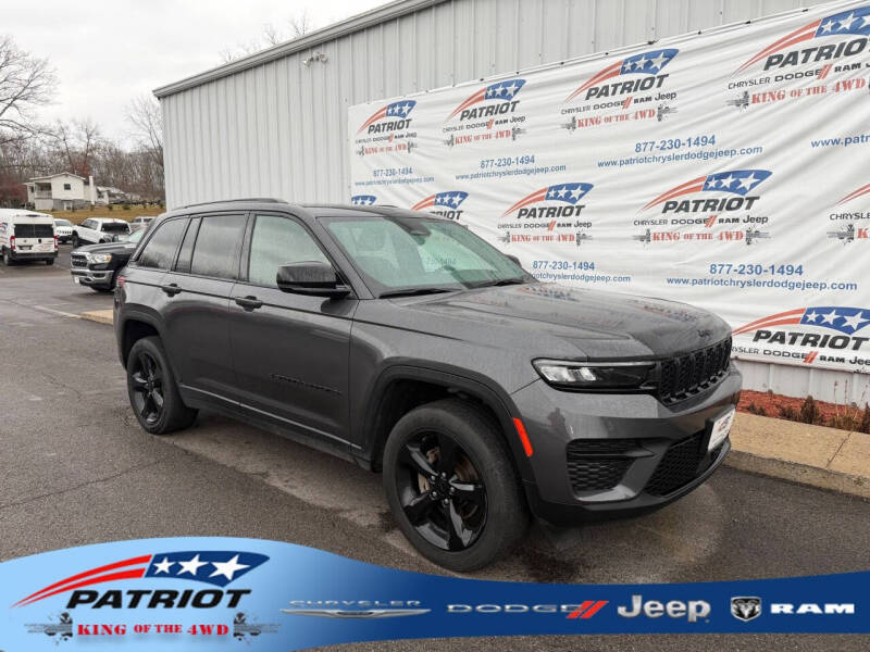 2023 Jeep Grand Cherokee Altitude's photo