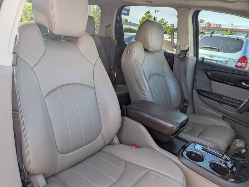2016 GMC Acadia Denali