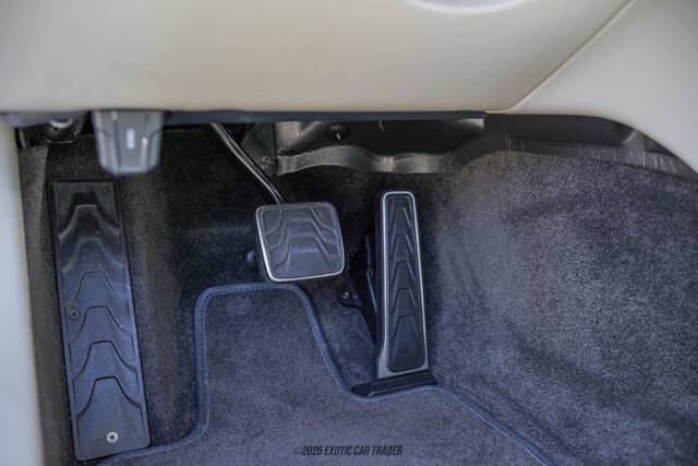 2020 Aston Martin DB11 Volante