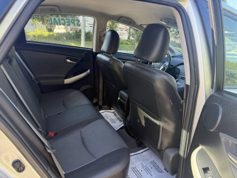 2012 Toyota Prius Two