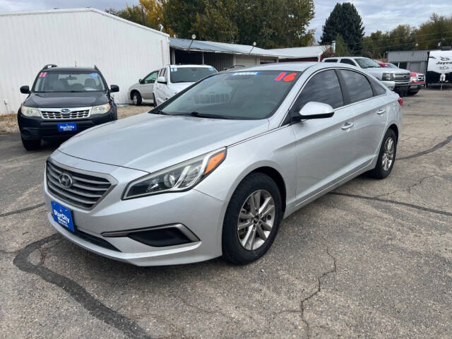 2016 Hyundai SONATA for sale at Starcity Motors LLC in Garden City, ID