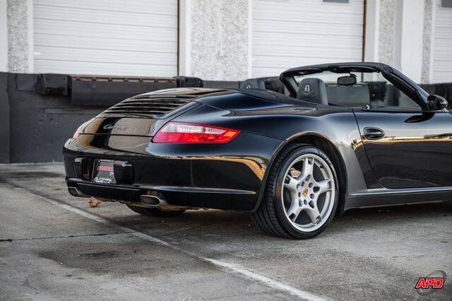 2005 Porsche 911 Carrera