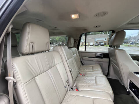 2016 Lincoln Navigator Select