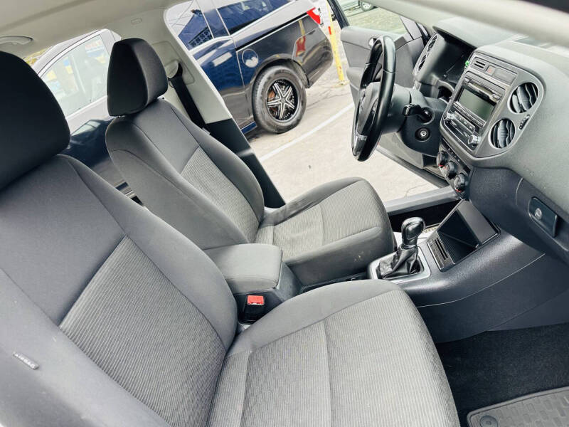 2013 Volkswagen Tiguan S 4Motion