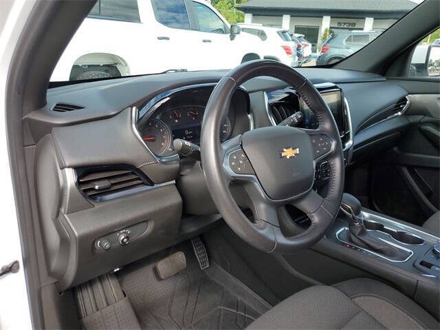 2022 Chevrolet Traverse for sale at Bowman Auto Center in Clarkston, MI