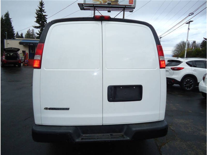 2017 Chevrolet Express 2500