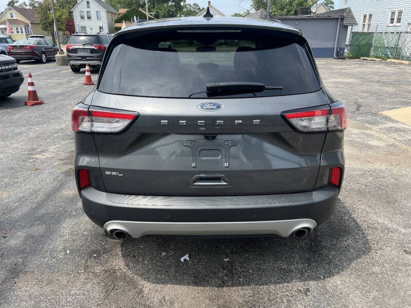 2021 Ford Escape SEL