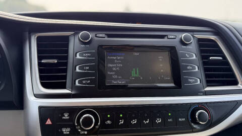 2018 Toyota Highlander LE