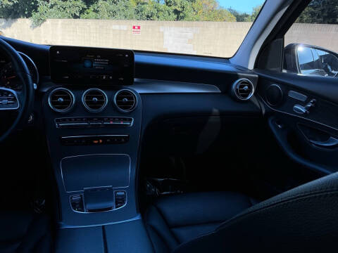 2022 Mercedes-Benz GLC GLC 300