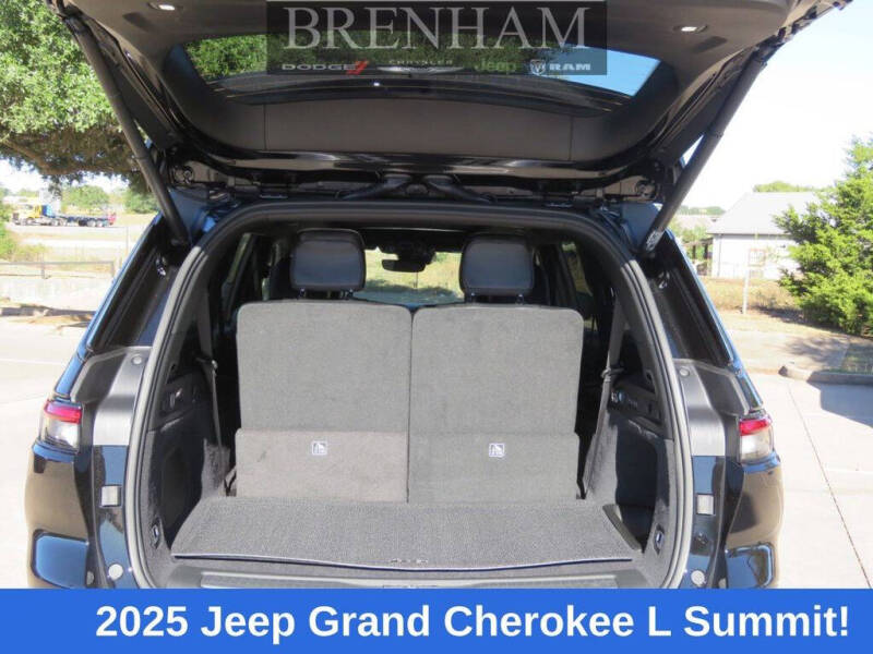 2025 Jeep Grand Cherokee L Summit