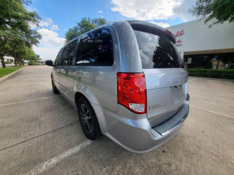 2016 Dodge Grand Caravan R/T