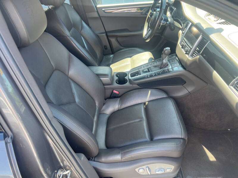 2016 Porsche Macan S