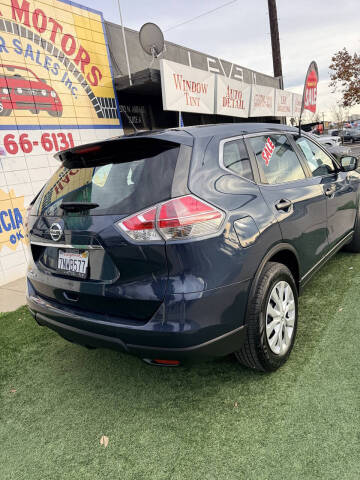 2016 Nissan Rogue SV
