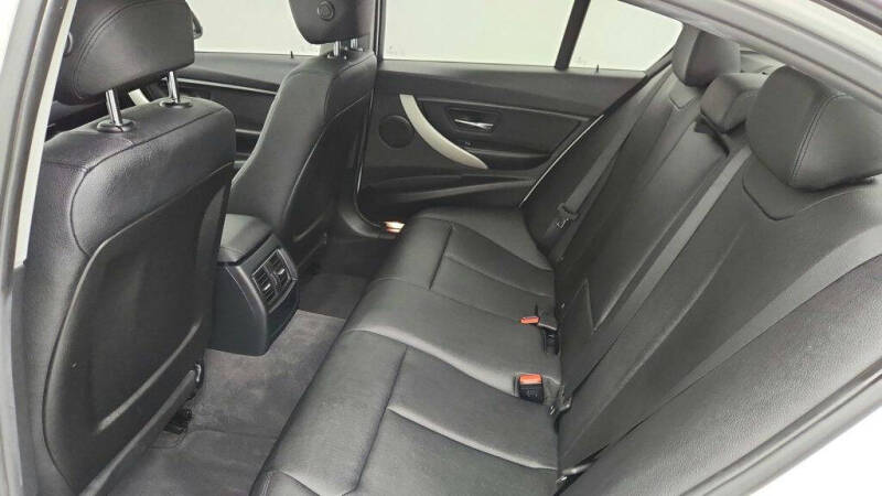 2017 BMW 3 Series 320i xDrive