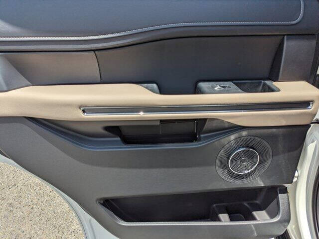 2023 Ford Expedition XLT