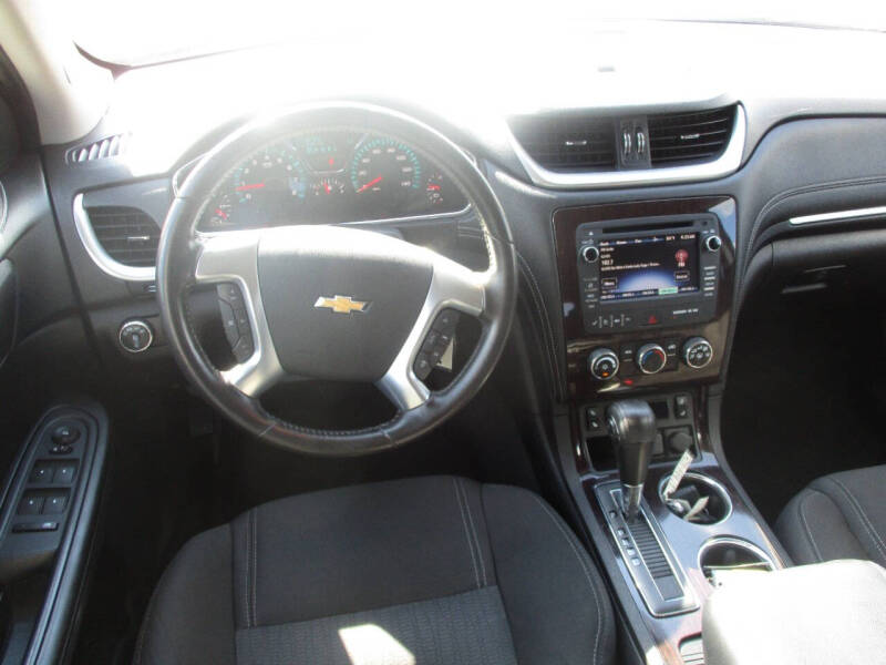 2017 Chevrolet Traverse LT