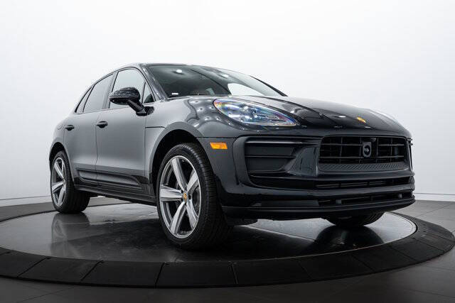 2025 Porsche Macan