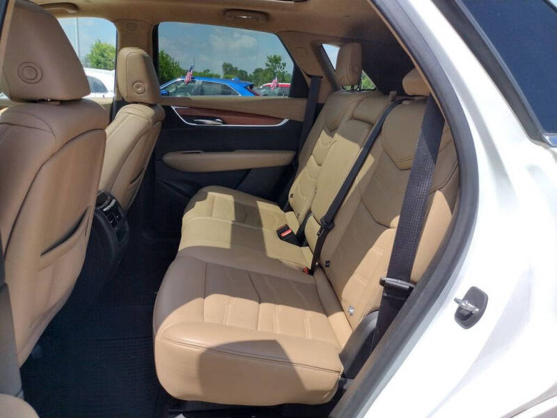 2019 Cadillac XT5 Platinum