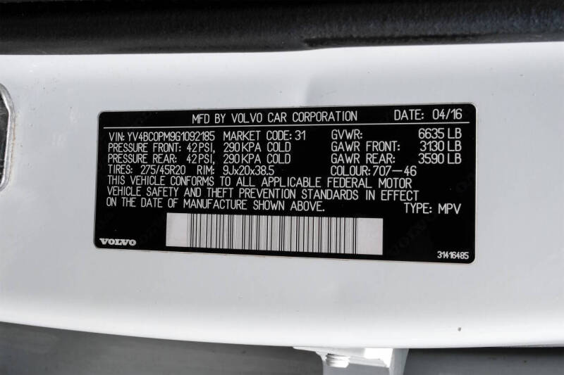 2016 Volvo XC90 T8 eAWD R-Design