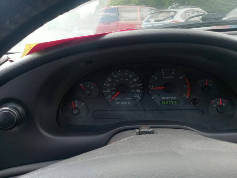 2004 Ford Mustang