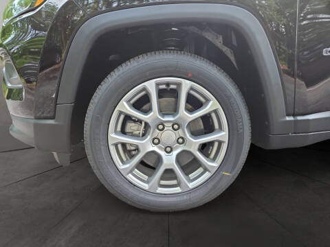 2024 Jeep Compass Latitude Lux