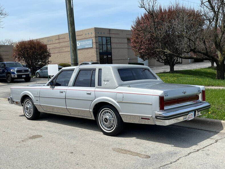 1984 Lincoln Town Car