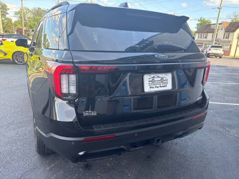 2025 Ford Explorer ST-Line