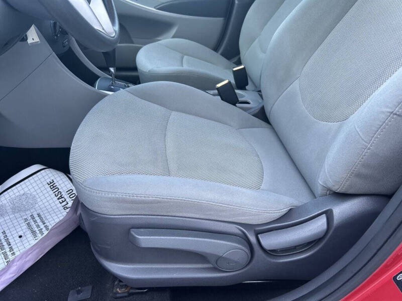 2014 Hyundai Accent GS