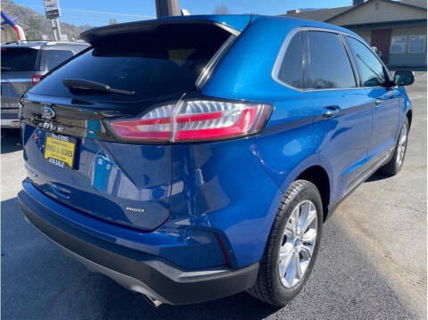 2022 Ford Edge Titanium